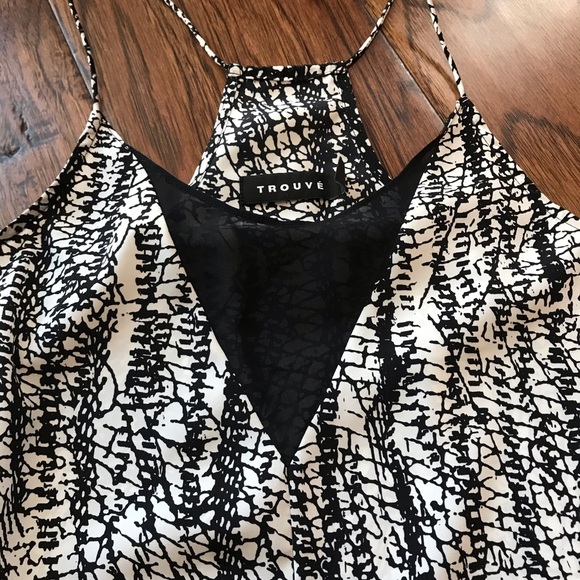 NWOT Trouve tank - Picture 4 of 6